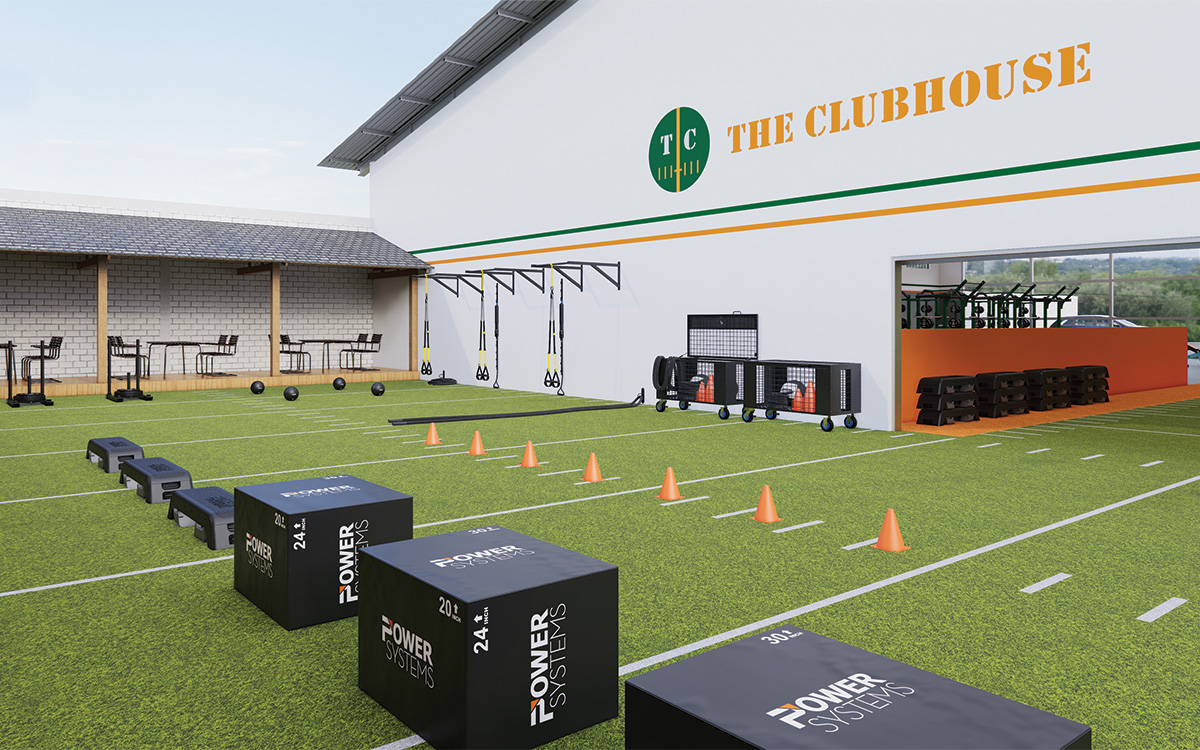 Clubhouse Outdoor Training Area with Turf